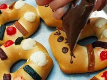 Crean las michiroscas, una rosca de reyes con forma de gato