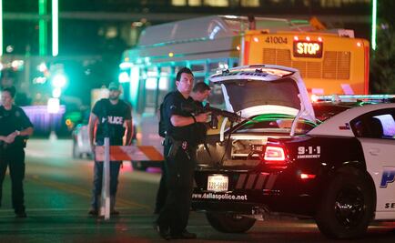 Francotirador en Dallas tenía por objetivo “matar a blancos”: policía