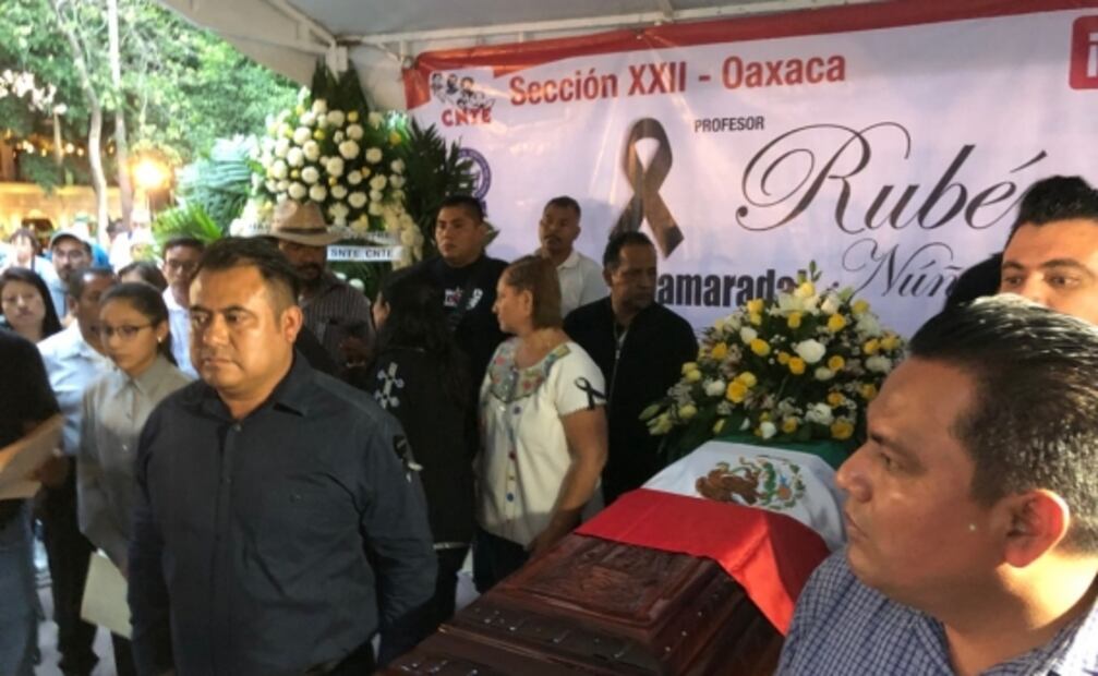 Rinden homenaje póstumo a Rubén Nuñez en Oaxaca