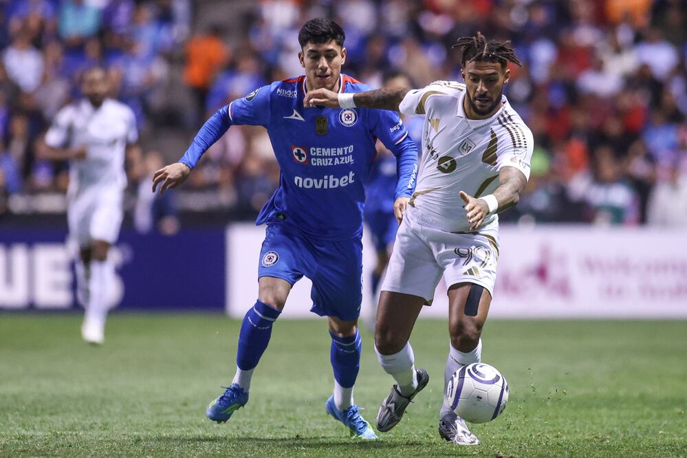 Cruz Azul recibió al LAFC en el estadio Cuauhtémoc / FOTO: Imago7
