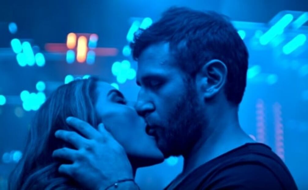 María León, Regina Blandón y Carlos Ferro sorprenden con video de trío sexual