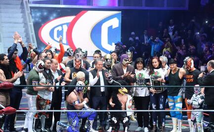 Rinden homenaje a Mr. Niebla en la Arena México