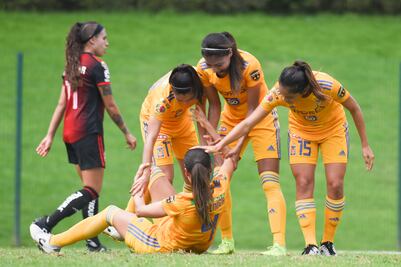 Jugadoras de Tigres Femenil, atrapadas en medio de una balacera