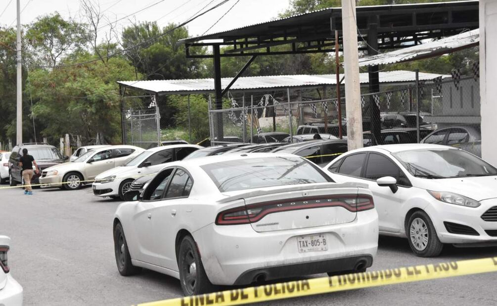 Sujetos armados incendian lote de autos y asesinan a 4 personas en Monterrey (04/07/2025). Foto: Emilio Vázquez / EL UNIVERSAL