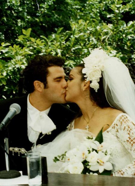Biby Gaytán y Eduardo Capetillo en su boda, el 25 de junio 1994.
Foto: Archivo