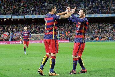 Leo Messi y Suárez borran al Valencia