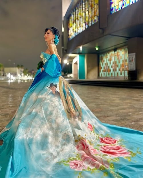 Maribel Guardia lució este vestido del diseñador Mitzy durante las mañanitas a la Virgen de Guadalupe en la Basílica.