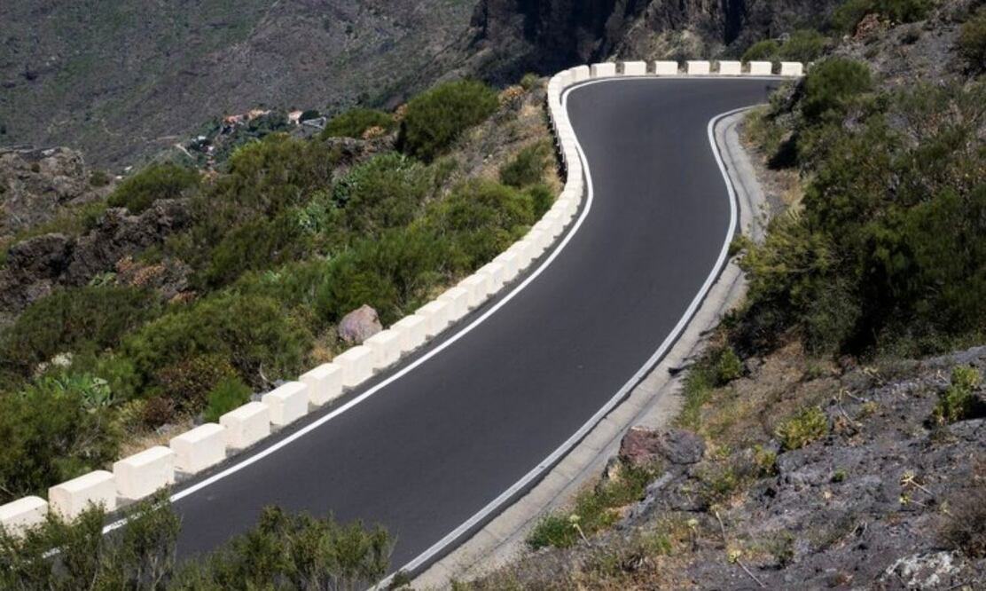 La Pera es una de las zonas más riesgosas en la autopista México-Cuernavaca. Foto: Freepik