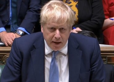Boris Johnson pide perdón por fiestas en confinamiento; “habrá cambios”, asegura