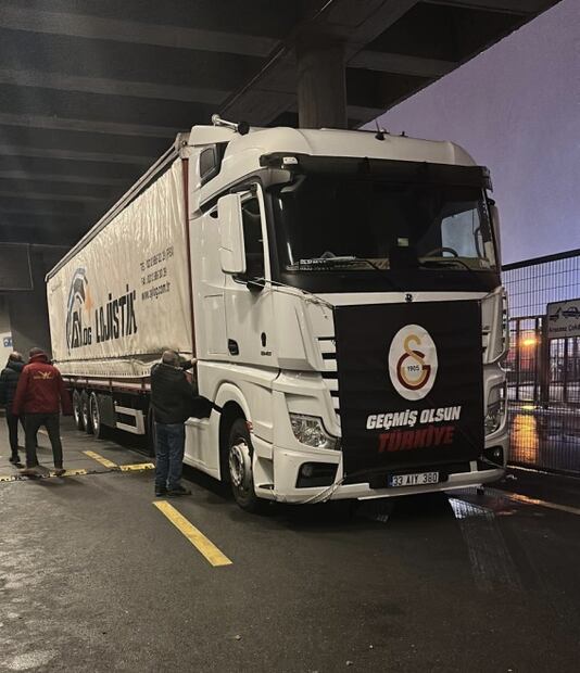 Galería: Galatasaray, el equipo turco que manda toneladas de ayuda a los afectados por los terremotos