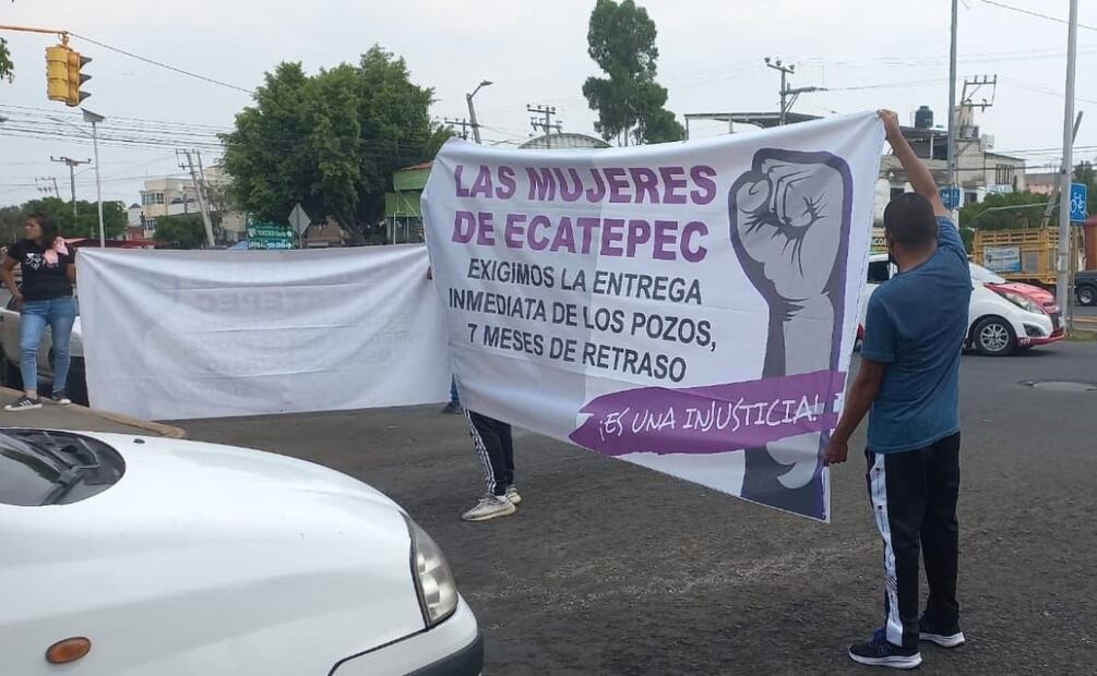 Los manifestantes pertenecen a los Comités para la defensa del agua en Ecatepec y se colocaron en una de las avenidas más transitadas de esa zona del Valle de México. Foto: Especial