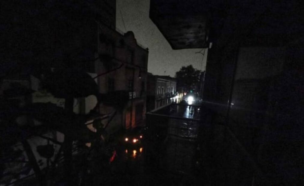 Reportan apagón en varias colonias de la CDMX