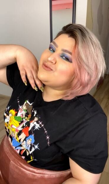 La Fatshionista cambia de look radicalmente, estrena bob haircut