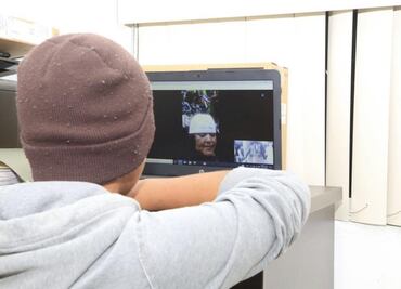 Comunican a migrantes vía internet con sus familias en Tamaulipas