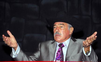 Andrés García “No necesito leer el libro porque yo he conocido a las señoras (del narco) personalmente”