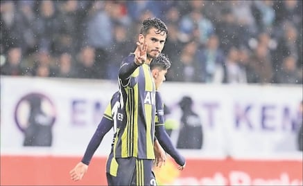 Diego Reyes deja de ser jugador del Fenerbahce