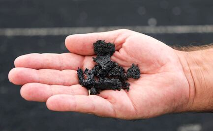 Reportero aficionado se quema al tocar la lava del volcán La Palma