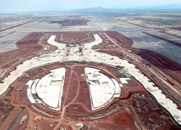 Suspenden cuatro licitaciones de nuevo aeropuerto