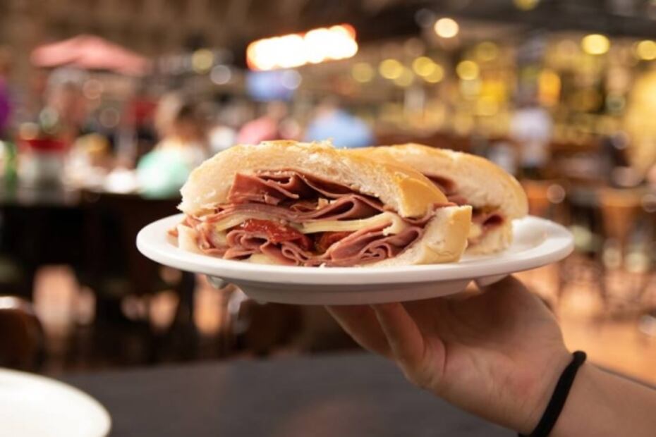 Prepara una mortadela casera, es deliciosa para tortas y sándwiches