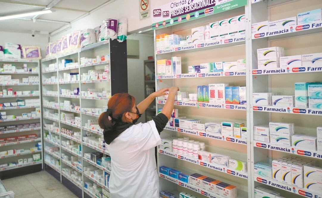 Desde que inicio la pandemia, en la CDMX han abierto 5 mil 950 clínicas y farmacias. Foto: Germán Espinosa. El Universal