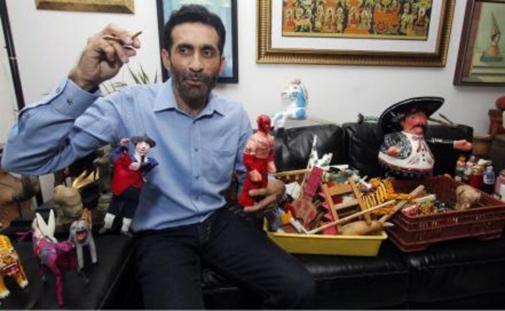 Javier, “el niño” con 2500 juguetes mexicanos