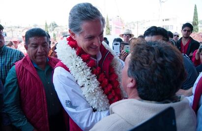 Del Mazo ofrece surtir medicinas y personal en centros de salud