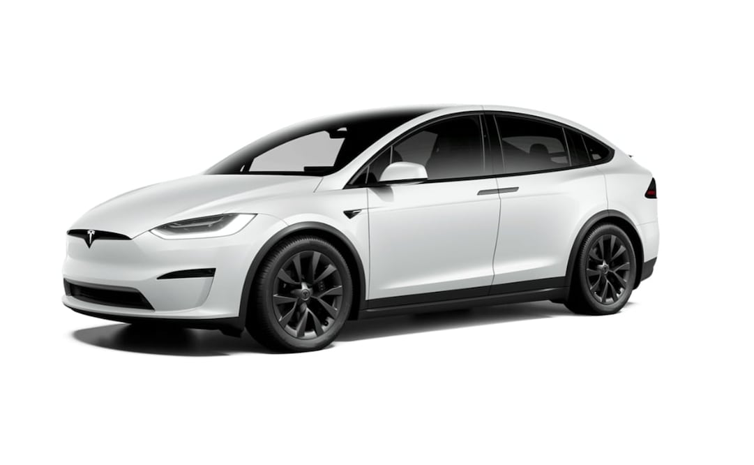 Tesla ha sacado a la venta su nuevo vehículo eléctrico Model X. Imagen: tesla.com