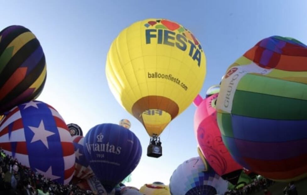 Desde animales hasta rostros, así arranca el Festival Internacional del Globo en México