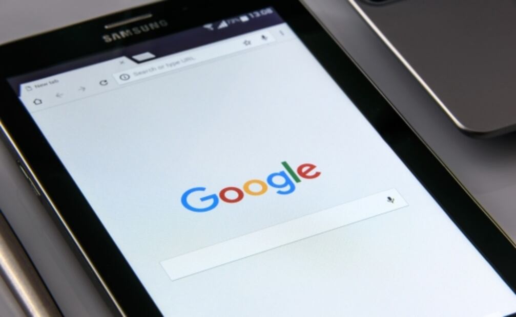 Tu celular puede grabar todo lo que dices, así lo evitas
