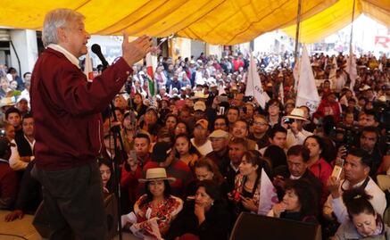 Hablé con Ebrard, no busca cargos ni candidaturas: AMLO