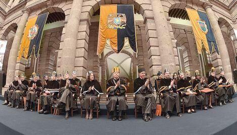11 honoris causa en la UNAM