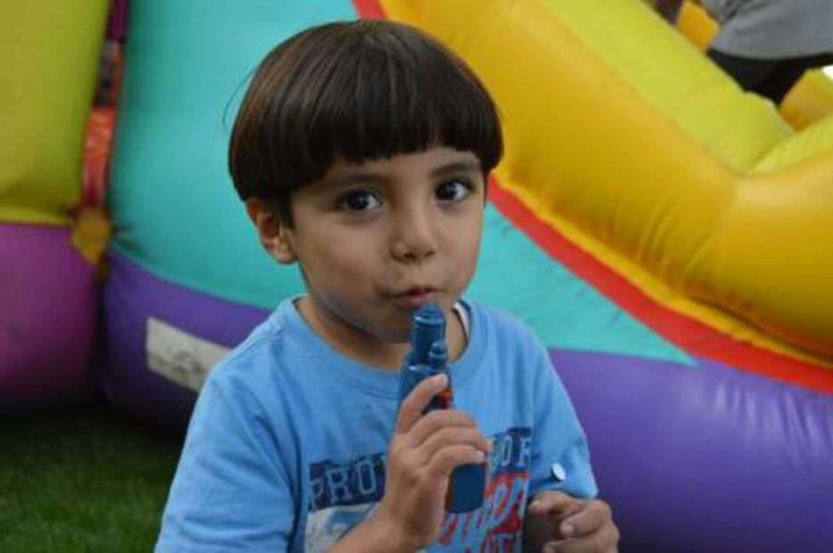 Por sus hijos, padres del Rébsamen ayudan a damnificados