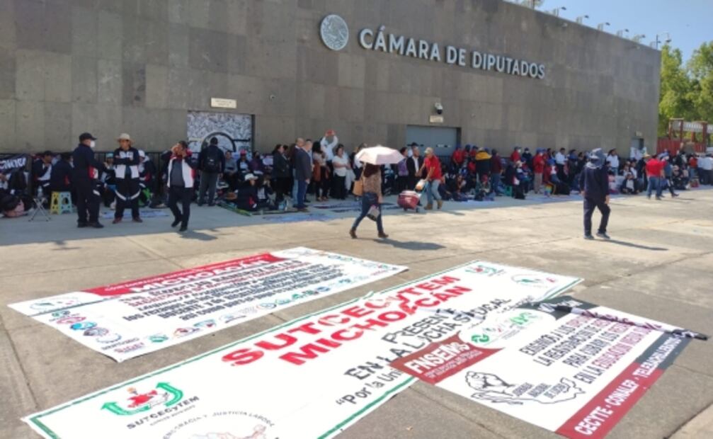 Análisis del PEF 2023, en suspenso por cierre de accesos a la Cámara de Diputados