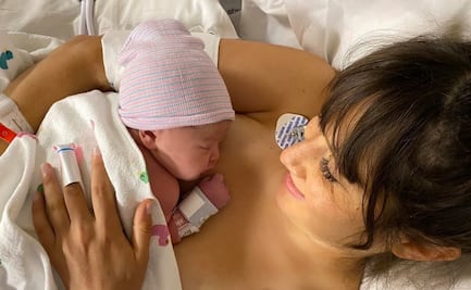 Mathilda cumple un mes y Ha*Ash lo celebra