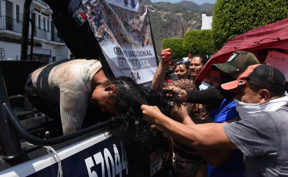 Detención de presuntos agresores de Camila. Foto: Salvador Cisneros. EL UNIVERSAL