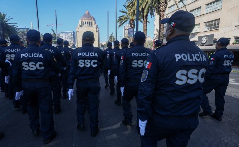 Desfile por el Día del Policía. Foto: Luis Camacho