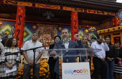 Inauguran en Coyoacán ofrenda monumental dedicada a los máximos exponentes de la cultura y el arte 