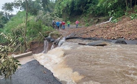 Al menos 3 mil habitantes están incomunicados tras paso de Grace en Tenango de Doria, Hidalgo