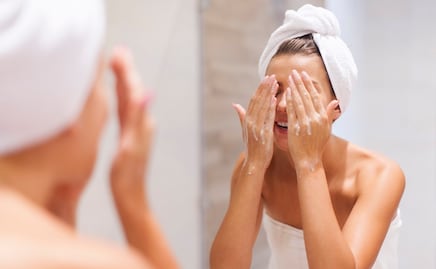 Cuántas veces al día te debes lavar la cara