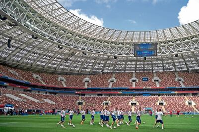 Los rusos desean maravillar en la apertura