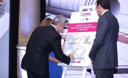 CDMX y autoridades inmobiliarias firman Código de Ética