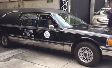 Llega cuerpo del estudiante Leonardo Avendaño a funeraria en Calzada de Tlalpan