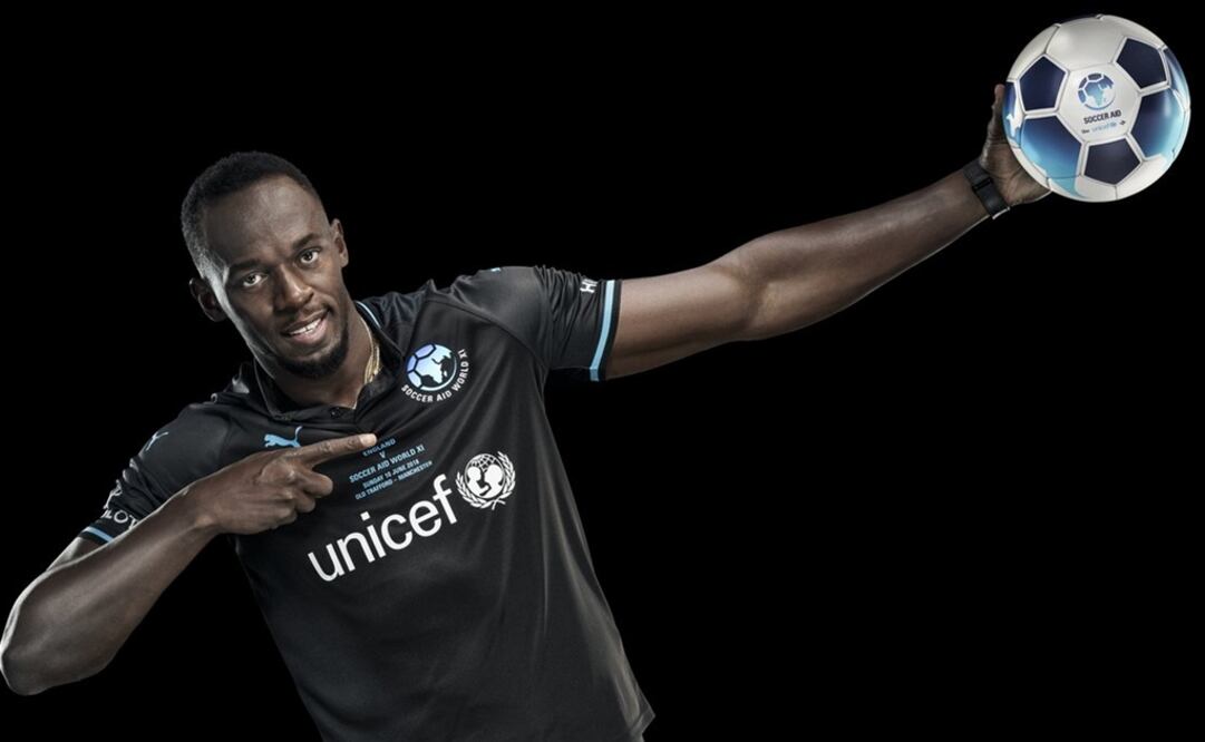 Twitter (@usainbolt) Usain Bolt promocionando el juego benéfico en el estadio del Manchester United 