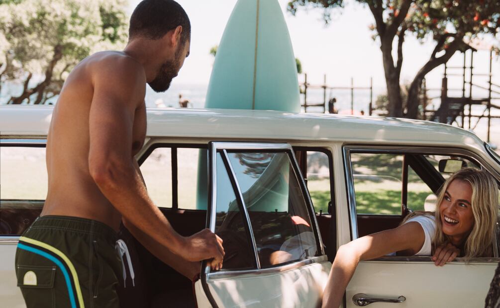 Con inspiración en la cultura del surf de California, Sundek combina funcionalidad, color y estilo. Foto: Cortesía Sundek