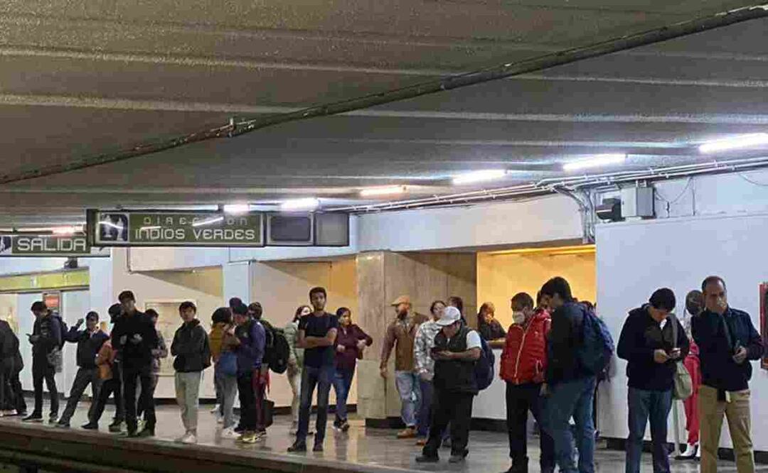 Línea 3 del Metro en CDMX provoca molestia en usuario y estos reclaman en la red X