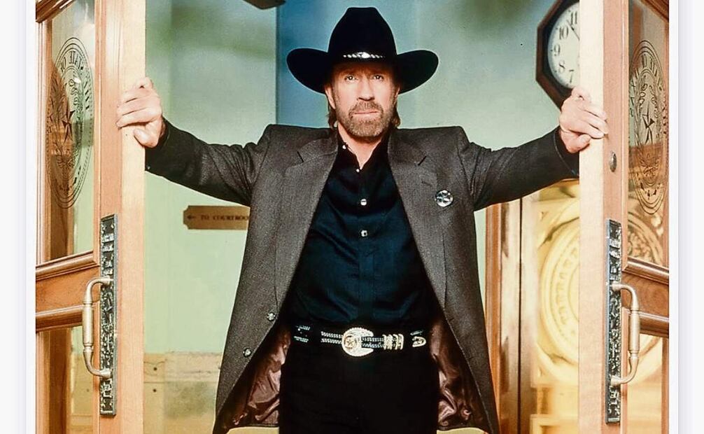 Protagoniza Walker, Texas Ranger (1993–2001), que lo vuelve figura global en tv. Foto: Archivo / EL UNIVERSAL