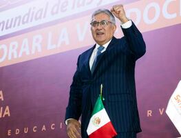 Líder del SNTE muestra su apoyo a Sheinbaum; "apoyamos el segundo piso de la 4T, y lo decimos con orgullo", sostiene
