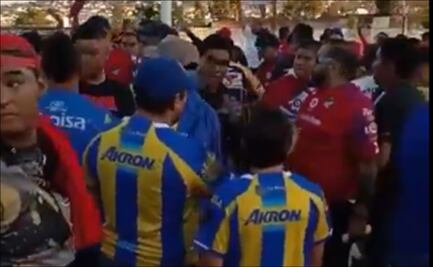 Barrabravas de Irapuato y La Piedad quedaron cara a cara y brindaron un mensaje de paz para el futbol mexicano