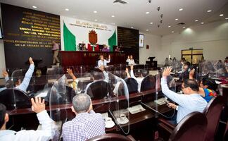 Diputados de Chiapas ganan más de 1.2 mdp al año; Congreso destina millones a salarios y gasolina