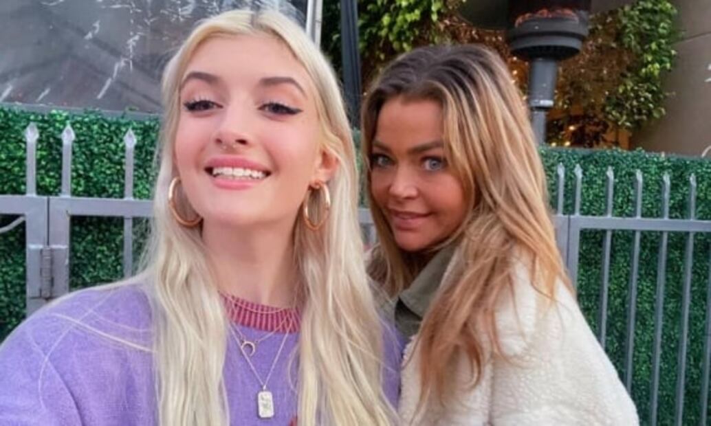 La hija de Charlie Sheen abre su OnlyFans; el actor no la perdona y le hace una petición